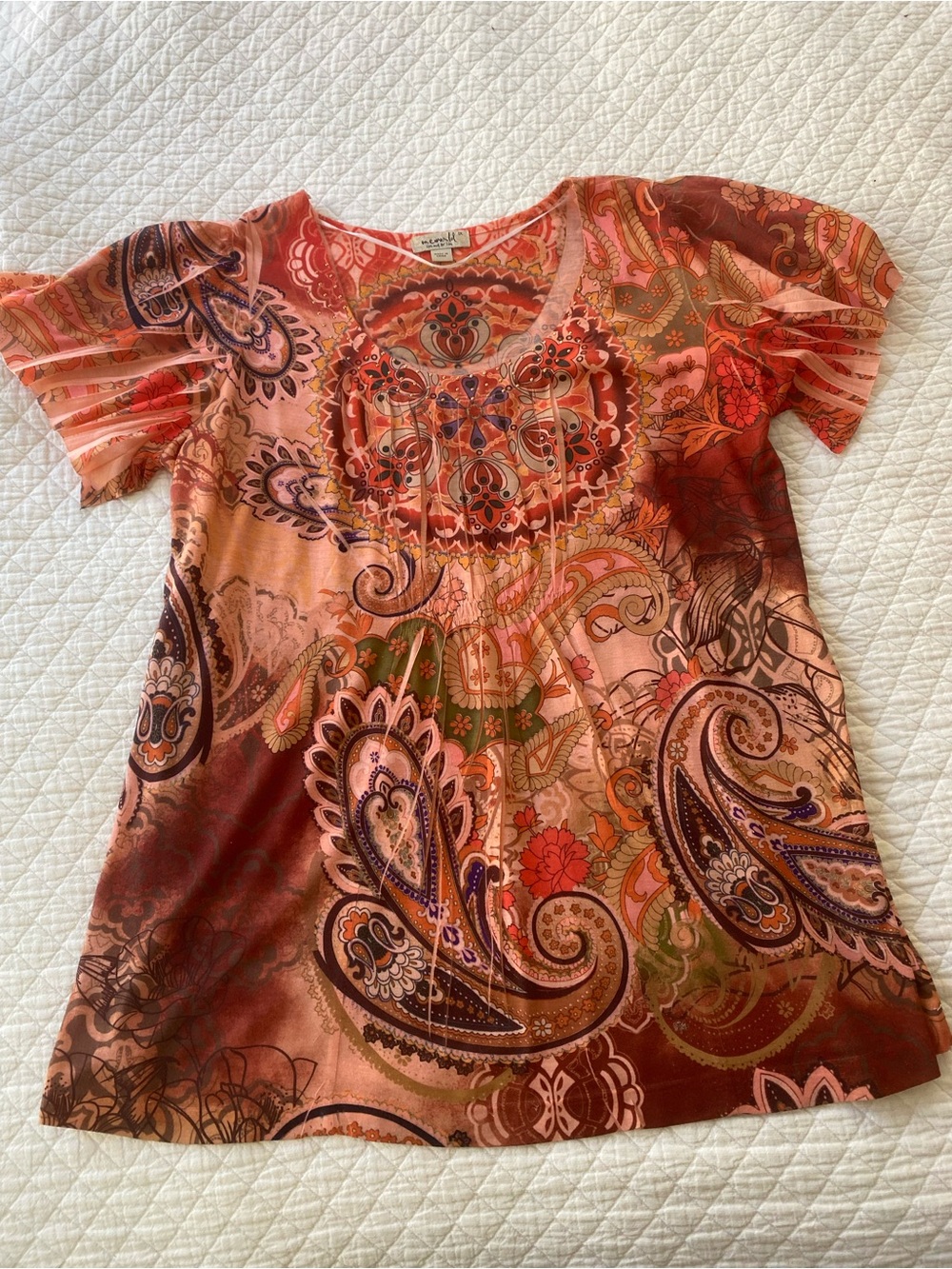 ONE WORLD Coral Paisley Scoop Neck Short Sleeve Top Pleated Studded Boho Hippie
